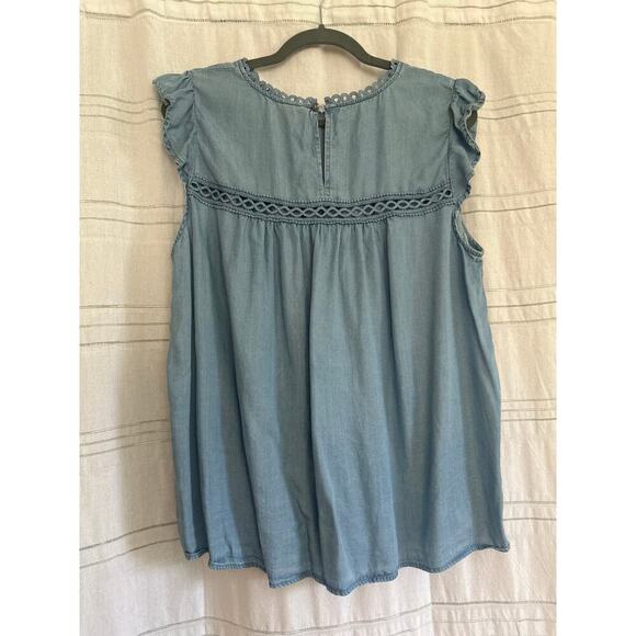 Torrid Lace Trim Chambray Sleeveless Top Size 1 (1X) - Picture 2 of 5